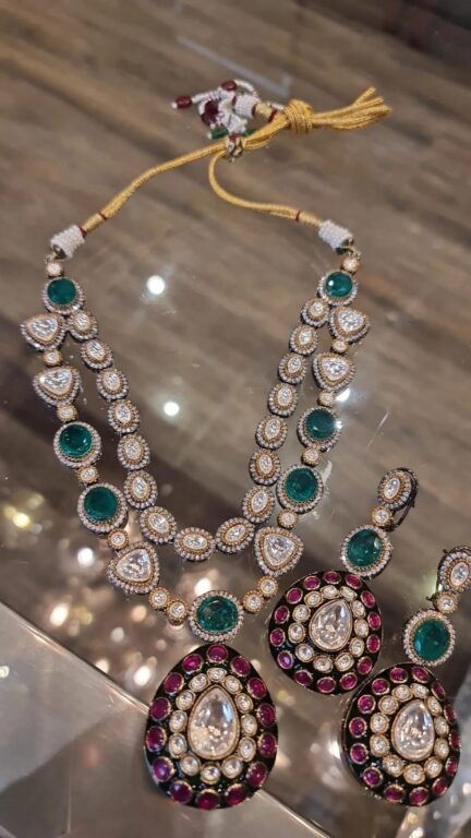 Indian Opulence :Emerald, Diamonds and Rubies
